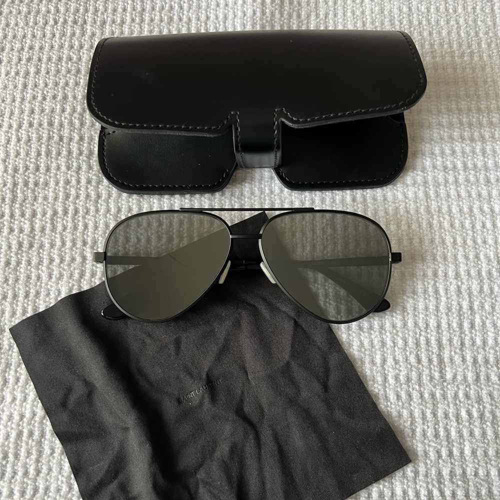 Saint Laurent aviators